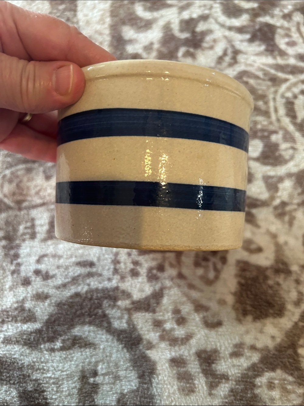 Vintage 1 pint Robinson pottery